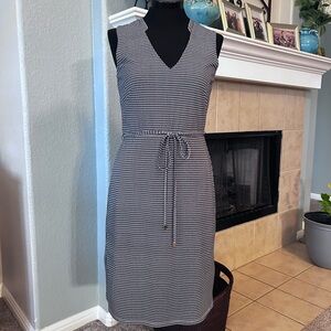 Ann Taylor Black and White Gingham V-Neck Tie-Waist Midi Dress